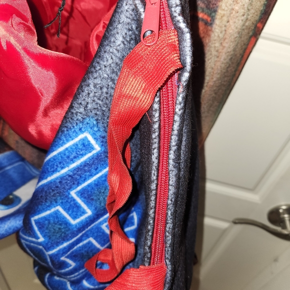 Lightning McQueen vs Hudson Hornet Blanket Sleeping Bag - Picture 5 of 7